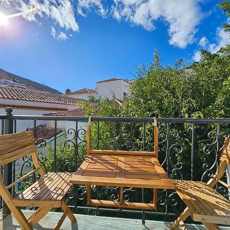 Guest house Kirki Hydra 3*